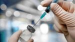 Covid, vaccinato il 70% degi italiani, si abbassa il rischio di morte nelle Rsa