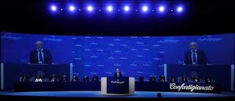 All’Assemblea della Confartigianato intervengono i vicepremier Salvini e Di Maio All’Assemblea della Confartigianato intervengono i vicepremier Salvini e Di Maio