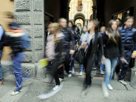 Scuola, oggi presidio unitario dei sindacati nelle principali piazze italiane sul reclutamento Scuola, oggi presidio unitario dei sindacati nelle principali piazze italiane sul reclutamento