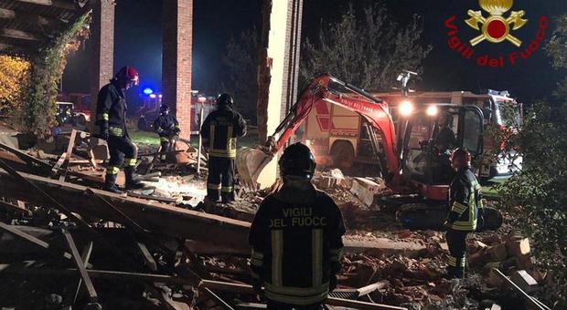 Alessandria, migliorano le condizioni dei feriti per il crollo della cascina di Quargnento