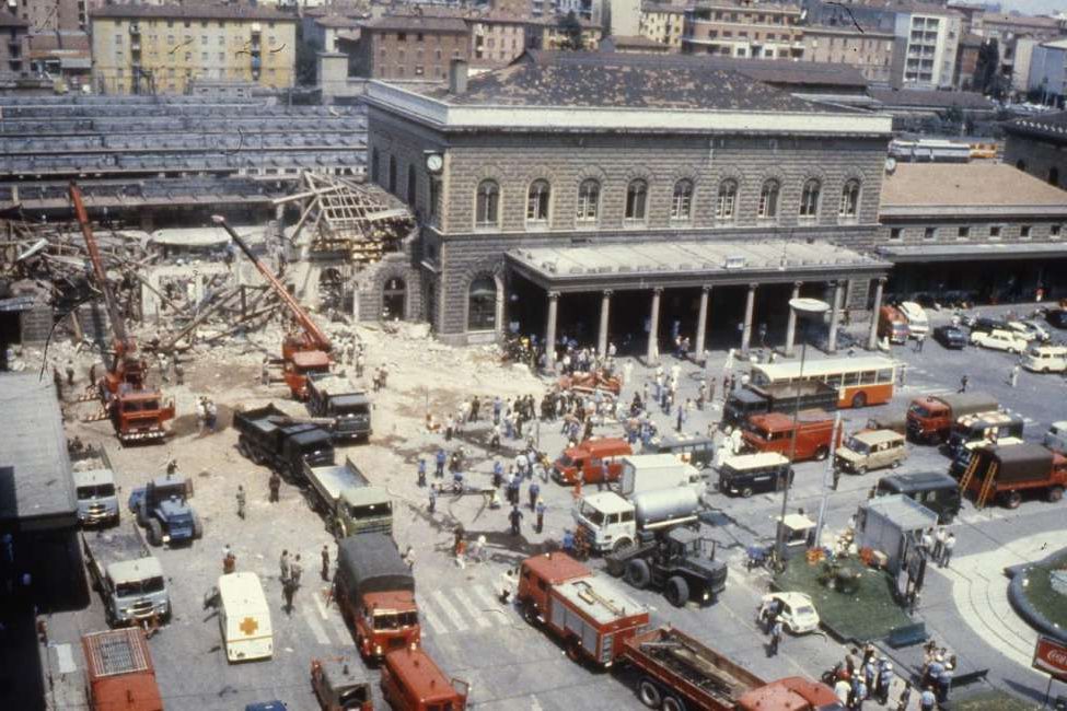 Quarant’anni fa avveniva la Strage di Bologna, ieri la commemorazione dell’anniversario Quarant’anni fa avveniva la Strage di Bologna, ieri la commemorazione dell’anniversario