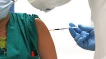 Covid: positiva una dottoressa di Siracusa vaccinata. Locatelli: ‘Protezione completa dopo la 2/a dose’