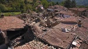 Terremoto, ritorno a Illica: oggi grande festa nella piazzetta del Paese (che non c’è più).