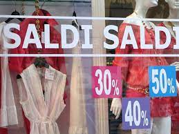 Al via i saldi estivi, da oggi in Sicilia e dal 3 luglio in quasi tutta Italia.