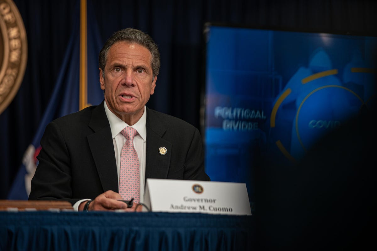 New York: Andrew Cuomo si dimette da governatore in seguito alle accuse di molestie