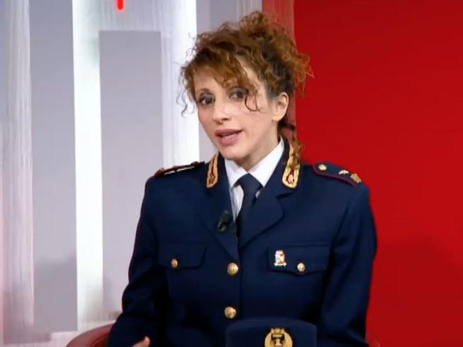 Sospesa dal servizio il vicequestore aggiunto della Polizia di Stato Nunzia Schilirò