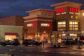 Sparatoria in un centro commerciale a Boise in Idhao: 2 morti