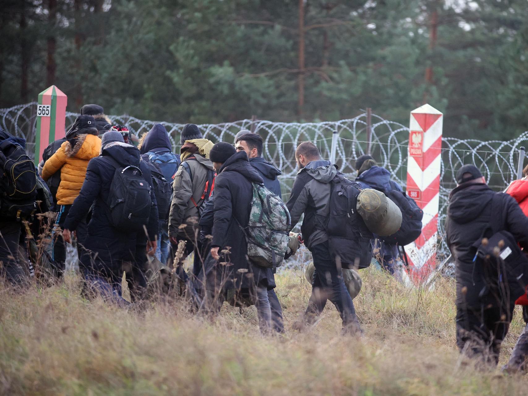 Bielorussia: continua la crisi dei migranti al confine con la Polonia