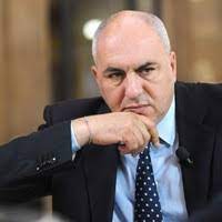 Quirinale, Crosetto: “Solo Draghi e Berlusconi con profilo internazionale. Un percorso che prescinde da Berlusconi non è così agevole”.  