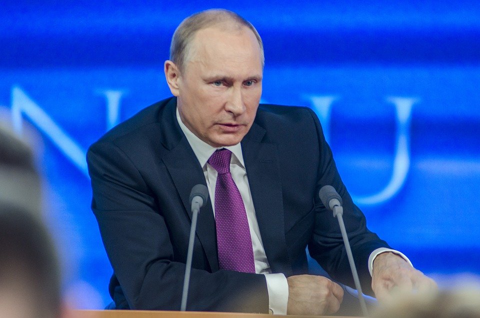 Russia: il Cremlino approva una lista di “Paesi ostili”, tra cui l’Italia. Cosa prevede il decreto