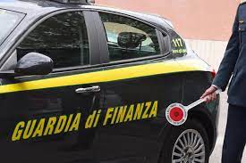 Maxi frode fiscale nel settore del commercio di autoveicoli per oltre 100 mln. Sono 45 le persone denunciate