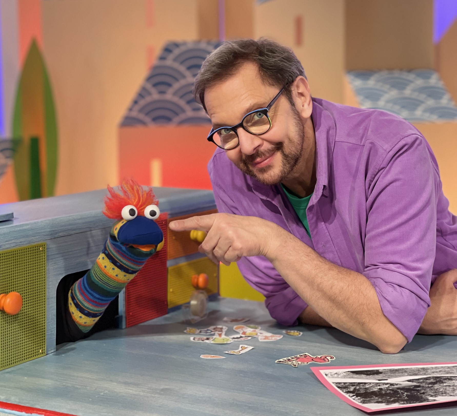 RAI YOYO – Arriva da CALZINO – Da lunedì 11 aprile con il ritorno di DANILO BERTAZZI (il Tonio Cartonio della Melevisione) RAI YOYO – Arriva da CALZINO – Da lunedì 11 aprile con il ritorno di DANILO BERTAZZI (il Tonio Cartonio della Melevisione)