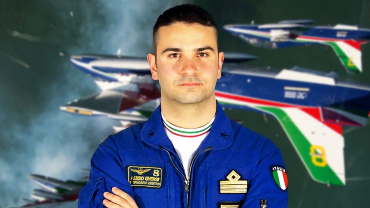 Frecce tricolori: il capitano Alessio Ghersi morto in un incidente con il suo aereoplano