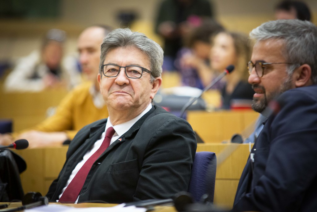 Elezioni Francia: Macron esclude alleanza con la Sinistra di Mélenchon