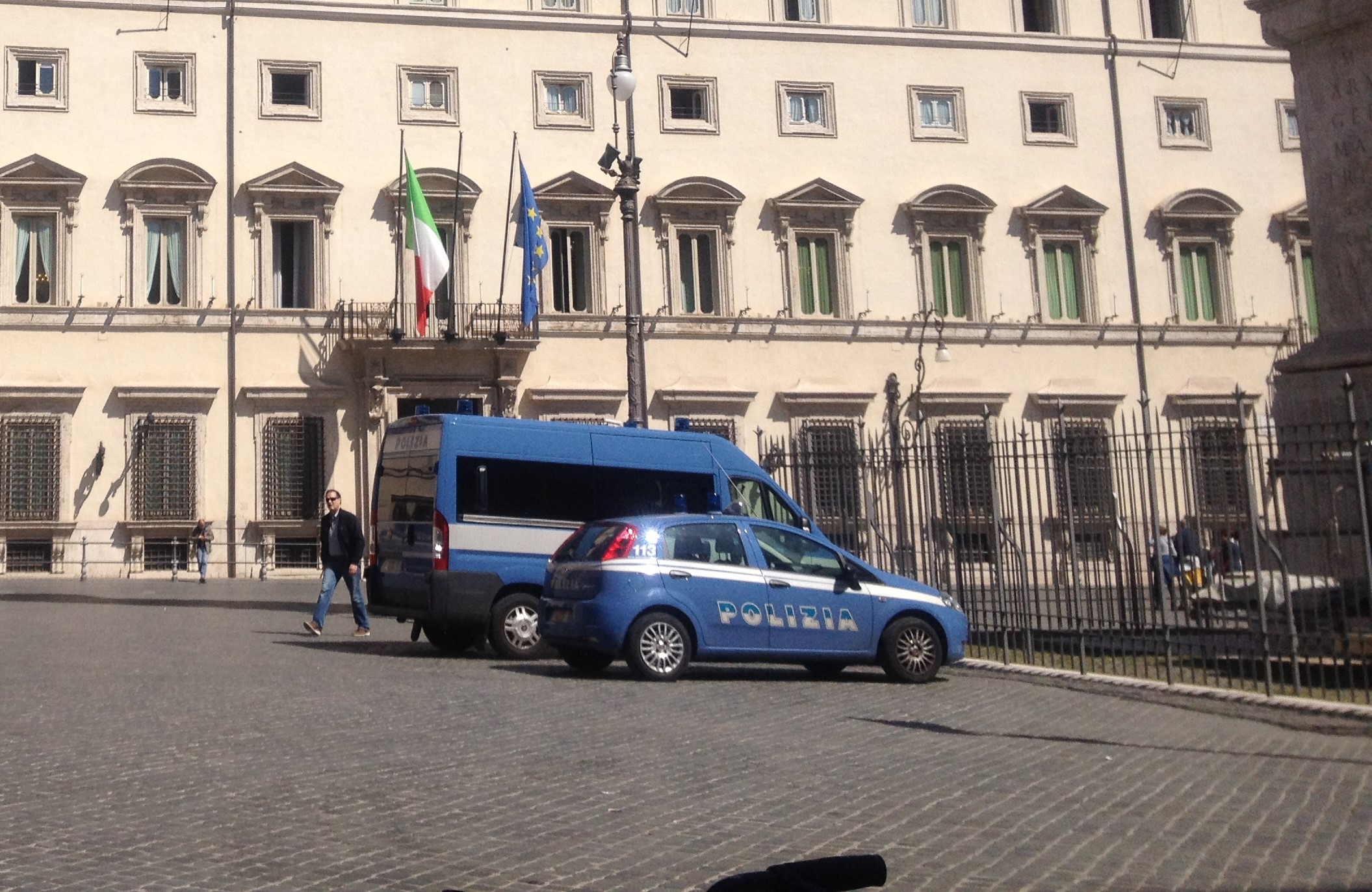Palazzo Chigi smentisce l’allontanamento dei poliziotti