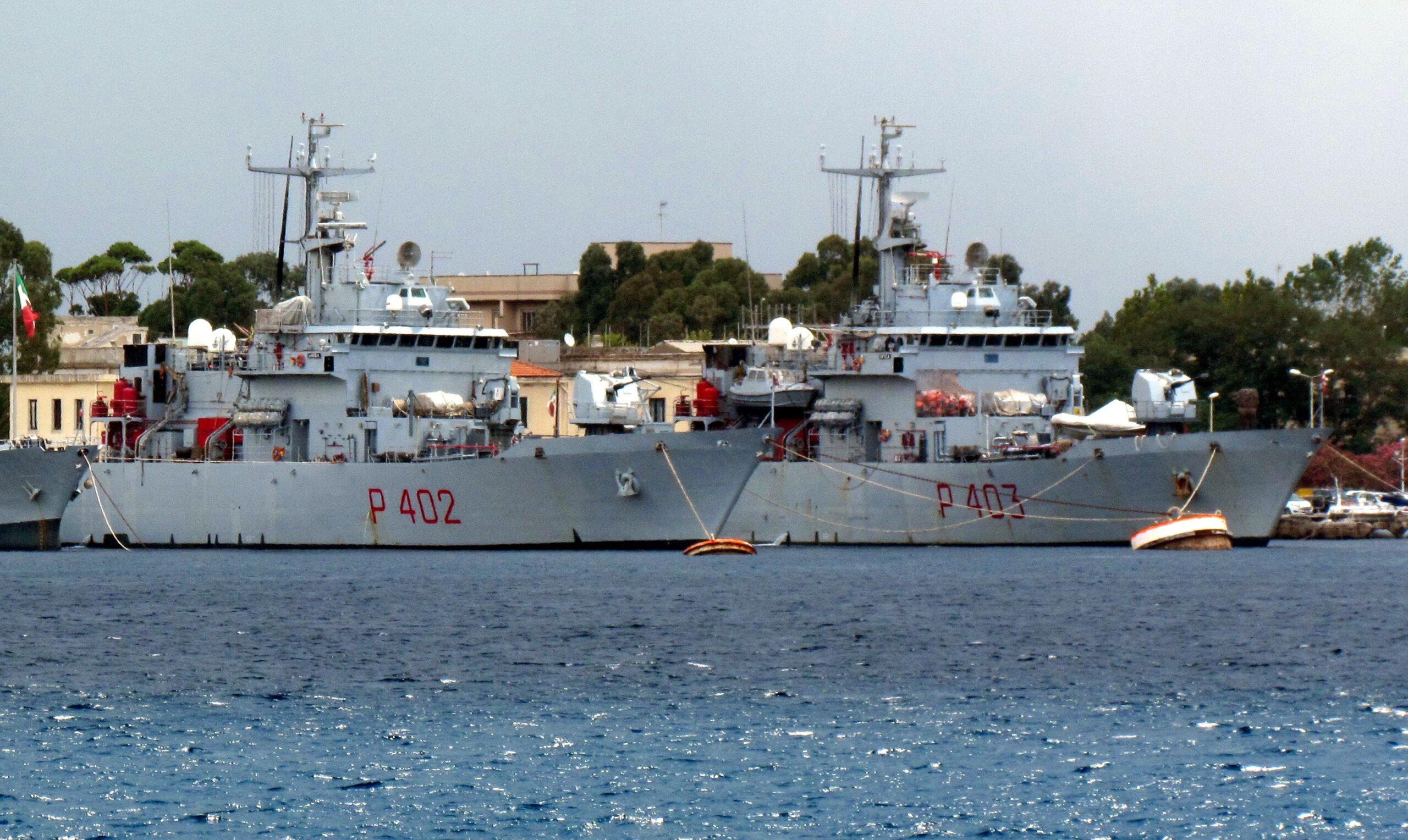 Migranti: nave Libra ripartita per l’Albania