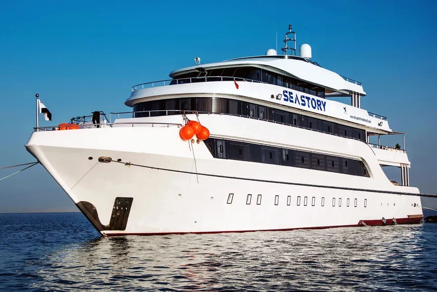 Mar Rosso: barca turistica con 44 persone a bordo affonda a Marsa Alam