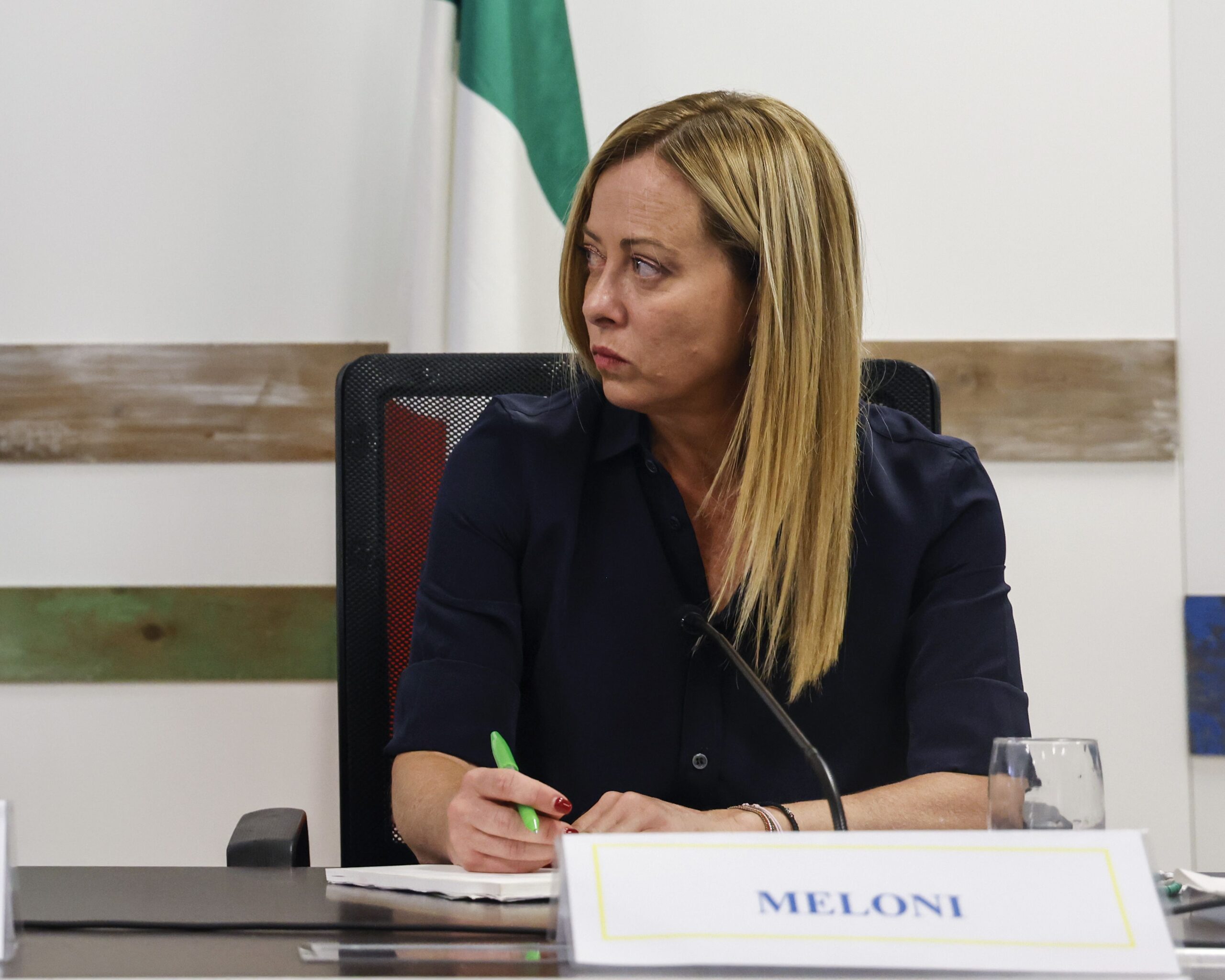 Senato: discussione in aula tra Meloni e Monti