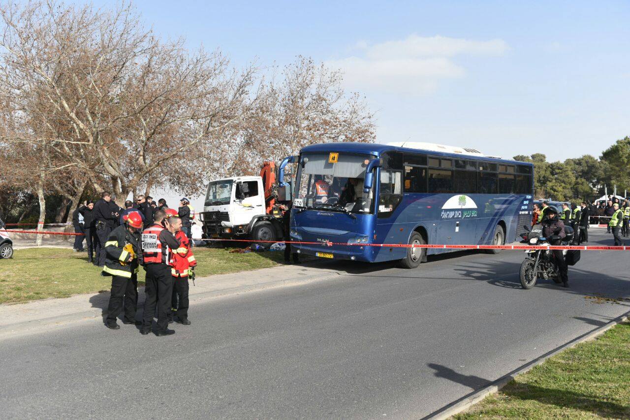 Attacco terroristico a Gerusalemme. 5 morti