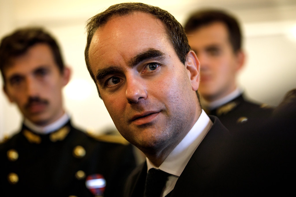 Francia: Lecornu è il nuovo primo ministro