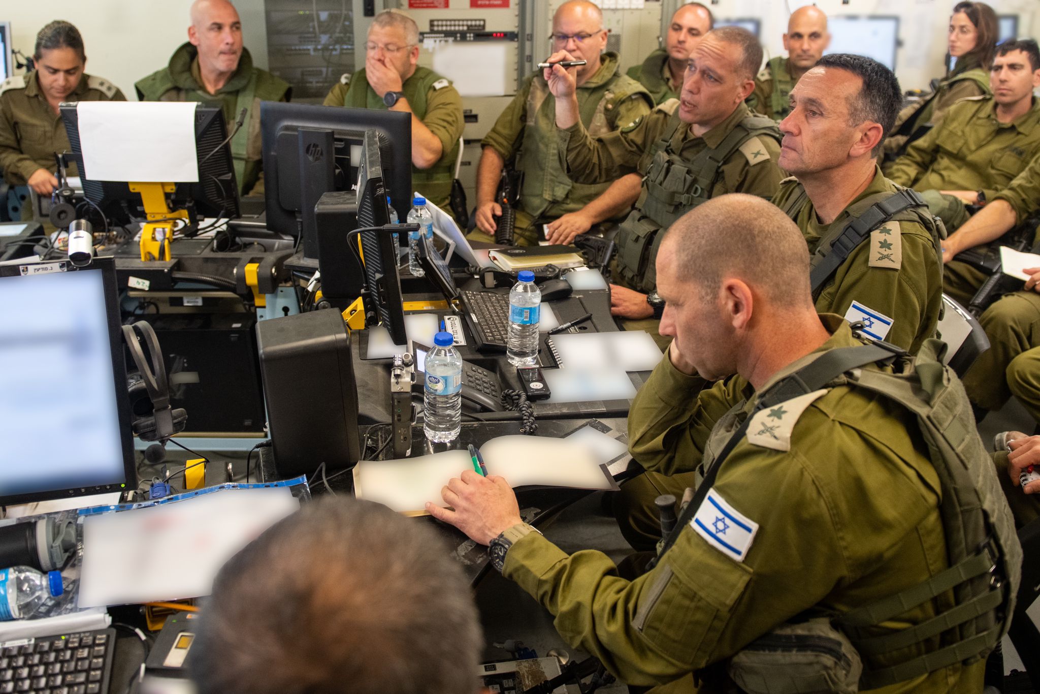 Gaza: IDF “Evacuare torre, imminente attacco”