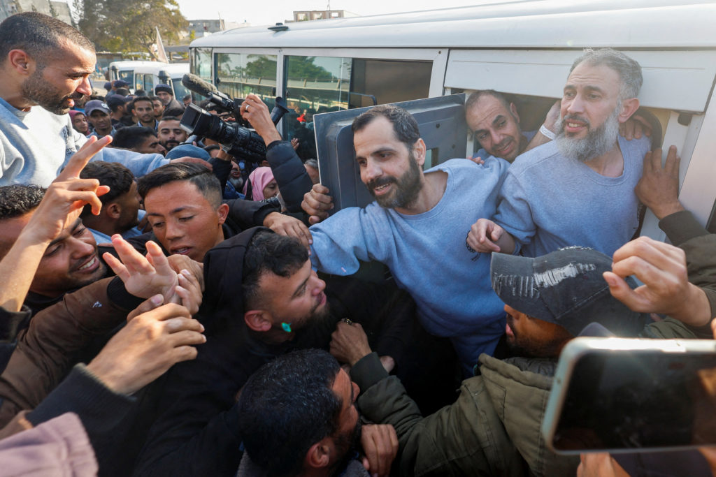 Israele-Hamas: rilasciati i rispettivi ostaggi Israele-Hamas: rilasciati i rispettivi ostaggi