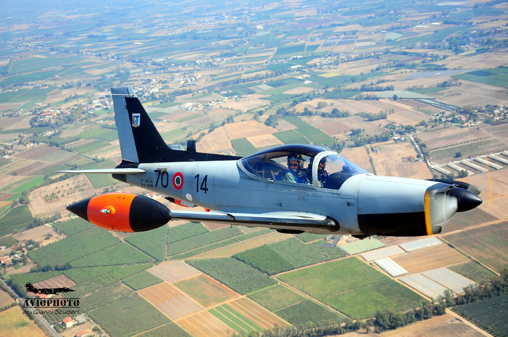 Sabaudia: aereo militare precipita nel Parco nazionale del Circeo. Morti i piloti