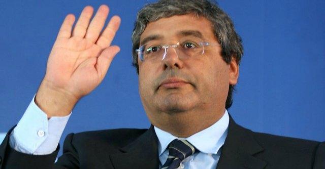 Totò Cuffaro arrestato per corruzione nella sanità siciliana