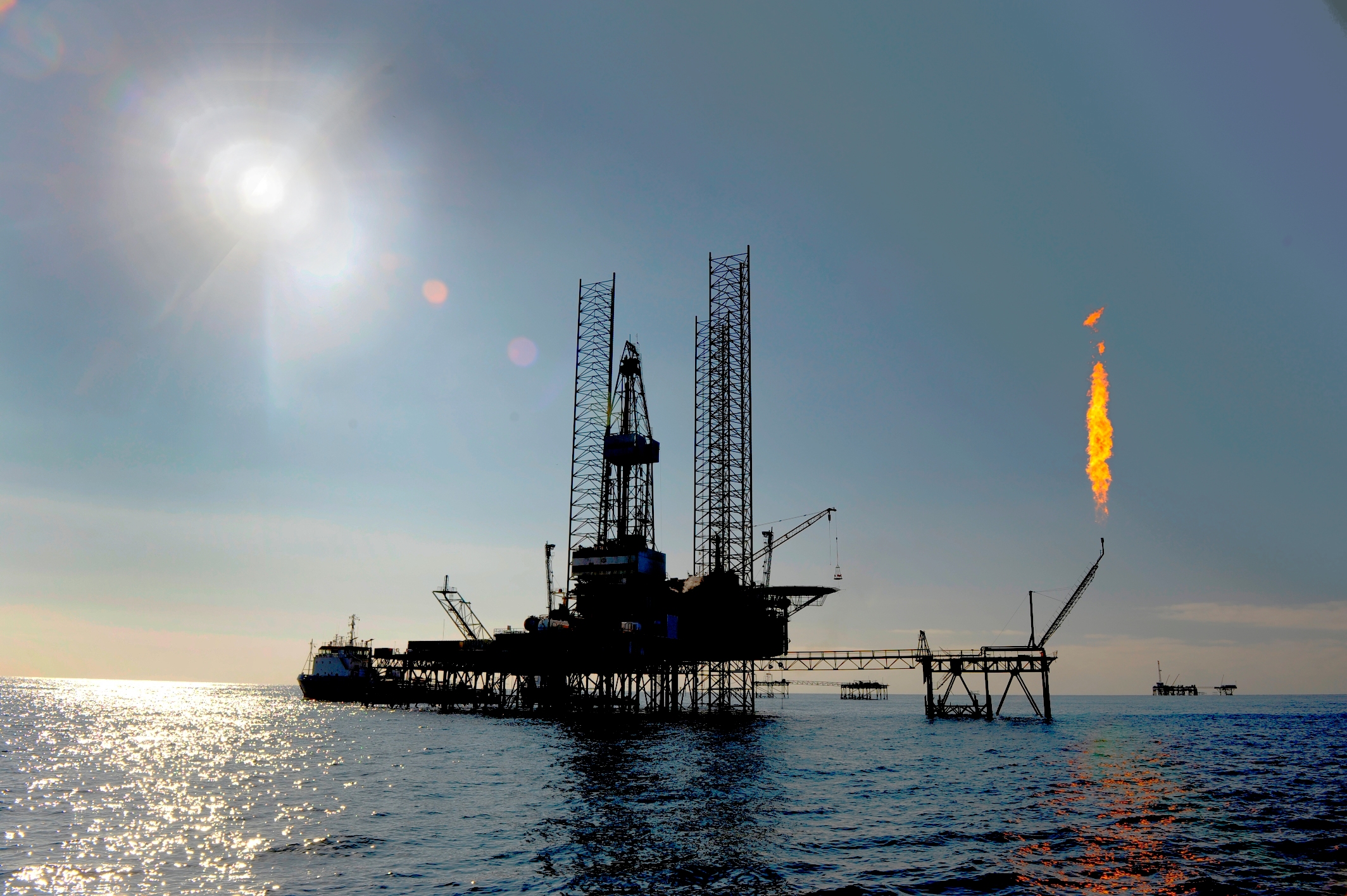 Iran: attacchi USA a Kharg, ma risparmiano le infrastrutture del petrolio