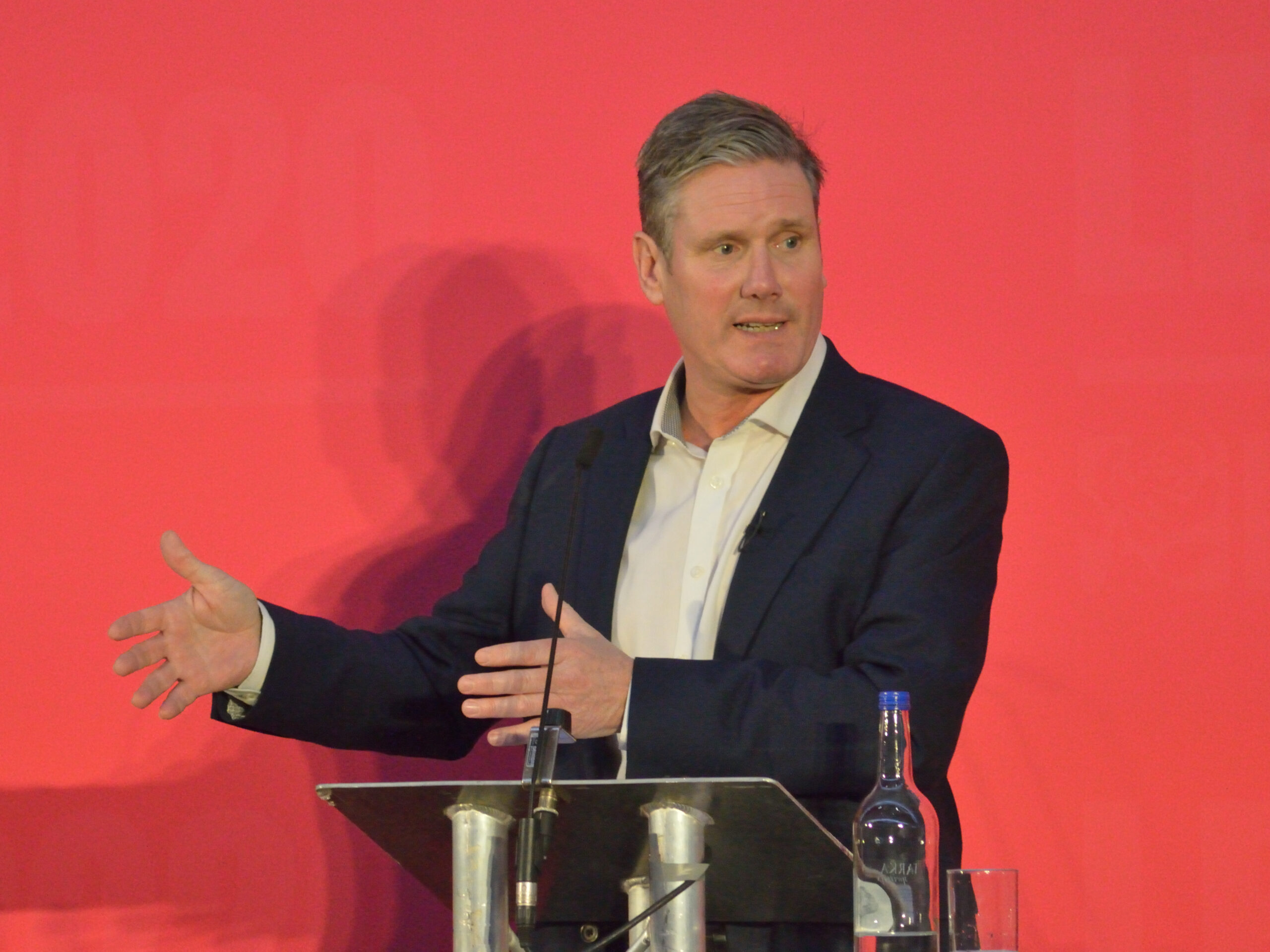 Regno Unito: Keir Starmer si è dimesso da primo ministro