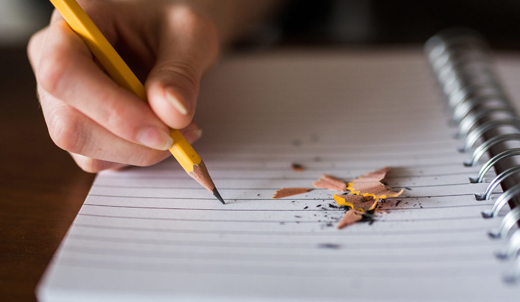 Inizio esami di maturità: Calabresi e Pavese tra le tracce Inizio esami di maturità: Calabresi e Pavese tra le tracce